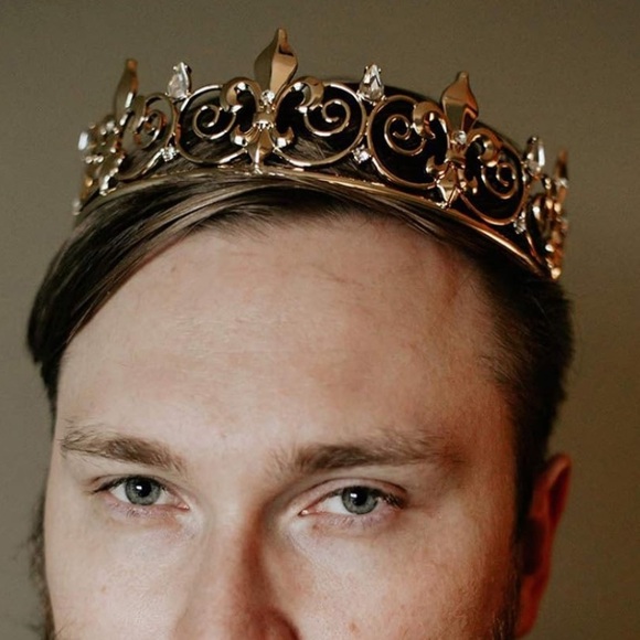 Gold Tone Full Around Metal Fleur-de-Lis Tiara - Picture 4 of 8